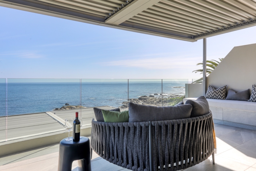 To Let 4 Bedroom Property for Rent in Bakoven Western Cape